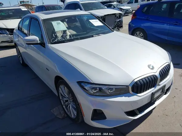 3MW39FS0XP8D03304 2023 BMW 3ER - Image 1