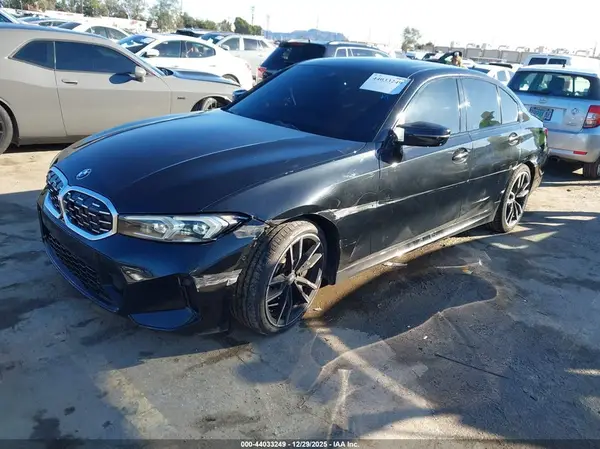 3MW49FS06R8E72145 2024 BMW 3ER - Image 2