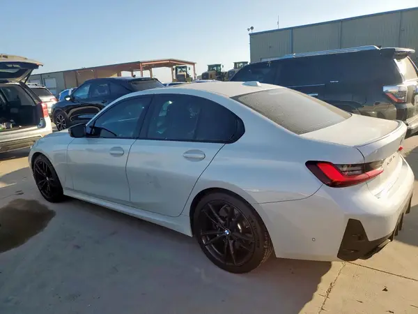 3MW49FS0XP8D69842 2023 BMW 3ER - Image 2