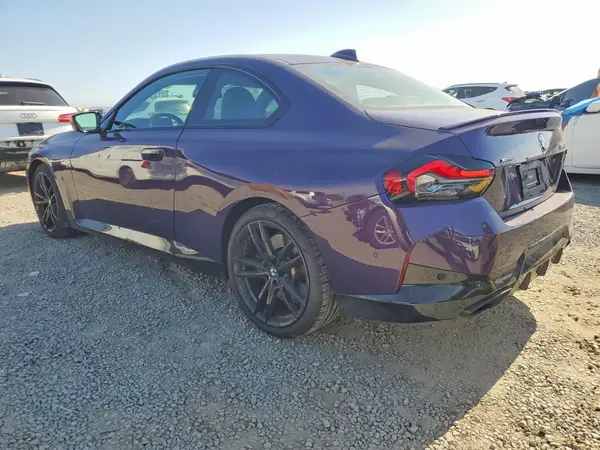 3MW53CM02N8C61584 2022 BMW M2 - Image 2