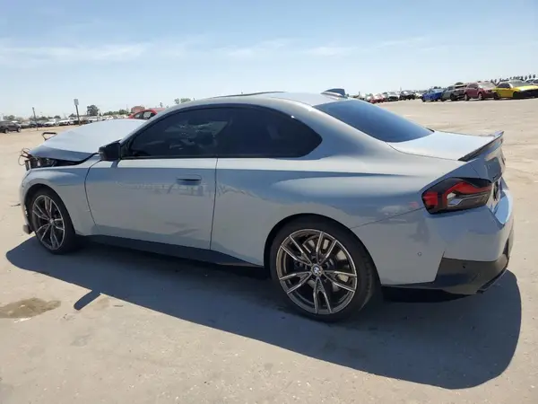 3MW53CM07N8C53061 2022 BMW M2 - Image 2