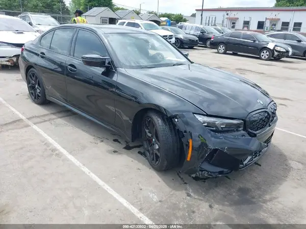 3MW59FT01S8F29103 2025 BMW 3ER - Image 1