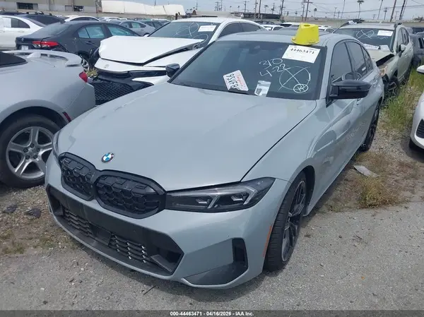 3MW59FT03S8F17762 2025 BMW 3ER - Image 2