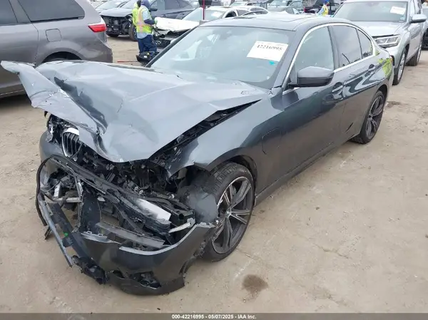 3MW5P7J00M8C11359 2021 BMW 3ER - Image 2