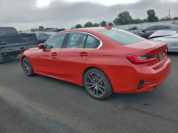 3MW5P7J02M8B49690 2021 BMW 3ER - Image 2