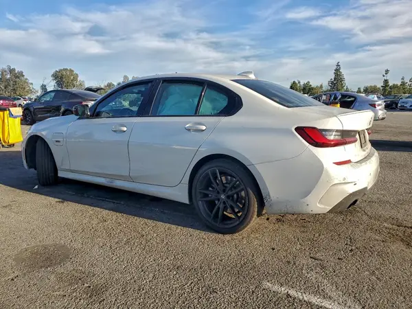 3MW5P7J03N8C68799 2022 BMW 3ER - Image 2
