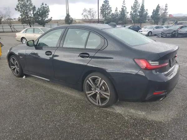 3MW5P7J06N8C30953 2022 BMW 3ER - Image 2