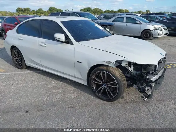 3MW5P7J08N8C65252 2022 BMW 3ER - Image 1