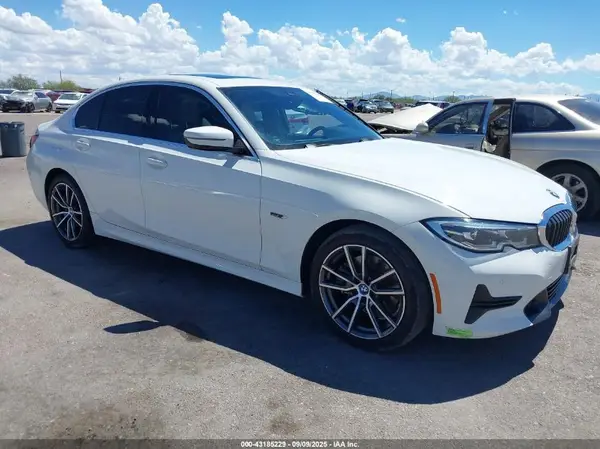 3MW5P7J09N8C42482 2022 BMW 3ER - Image 1