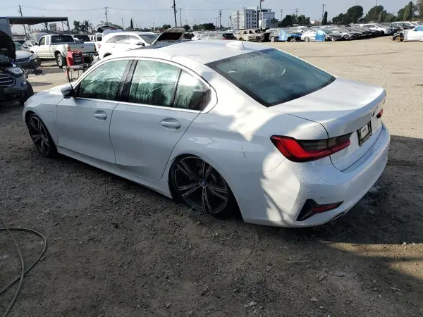3MW5P7J0XM8B71405 2021 BMW 3ER - Image 2