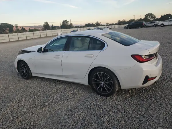 3MW5P7J0XM8B89595 2021 BMW 3ER - Image 2