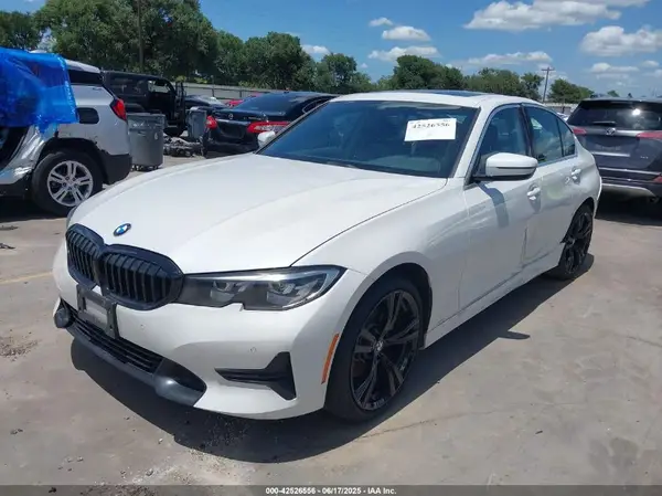 3MW5R1J00L8B15964 2020 BMW 3ER - Image 2
