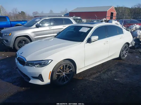 3MW5R1J00L8B18640 2020 BMW 3ER - Image 2