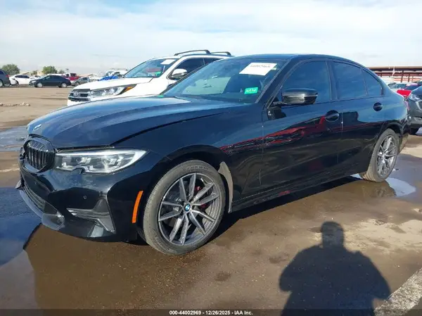 3MW5R1J00M8B71016 2021 BMW 3ER - Image 2