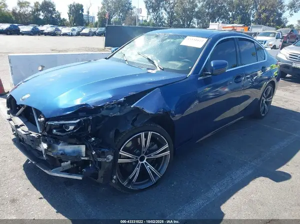 3MW5R1J00M8C14933 2021 BMW 3ER - Image 2