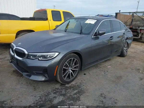 3MW5R1J00M8C16973 2021 BMW 3ER - Image 2