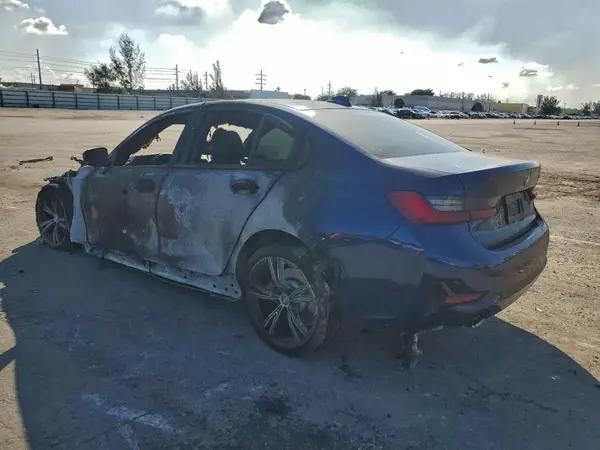 3MW5R1J01L8B15357 2020 BMW 3ER - Image 2