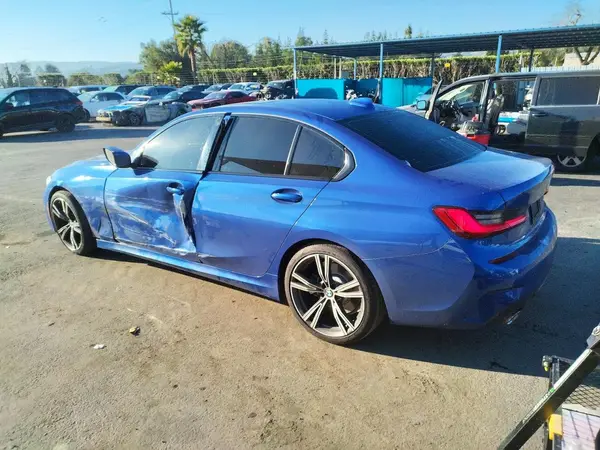 3MW5R1J01M8B99116 2021 BMW 3ER - Image 2