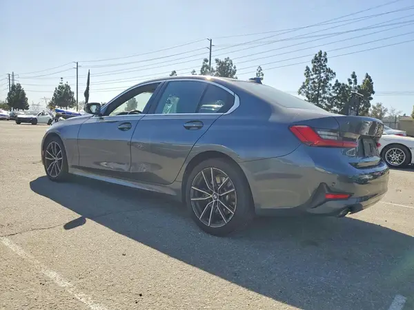 3MW5R1J02L8B06246 2020 BMW 3ER - Image 2