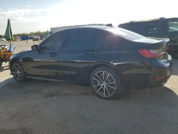 3MW5R1J02L8B11737 2020 BMW 3ER - Image 2