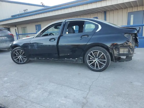 3MW5R1J02L8B11835 2020 BMW 3ER - Image 2
