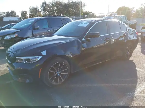 3MW5R1J02L8B18459 2020 BMW 3ER - Image 2