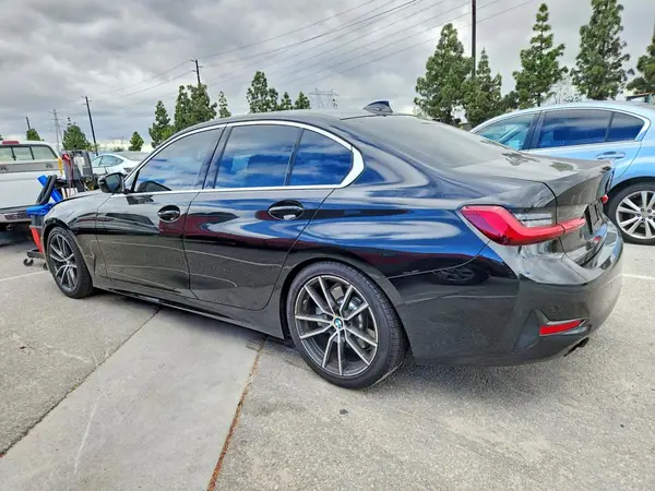 3MW5R1J02L8B18512 2020 BMW 3ER - Image 2