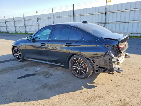 3MW5R1J02L8B25914 2020 BMW 3ER - Image 2