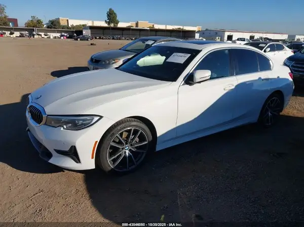 3MW5R1J02L8B37884 2020 BMW 3ER - Image 2