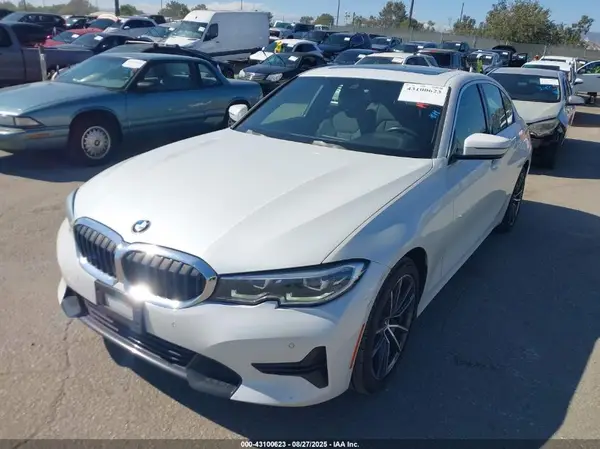 3MW5R1J02M8B48188 2021 BMW 3ER - Image 2