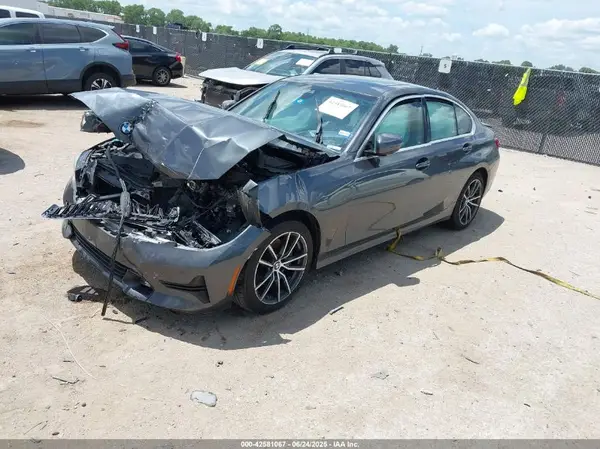 3MW5R1J02M8B62074 2021 BMW 3ER - Image 2