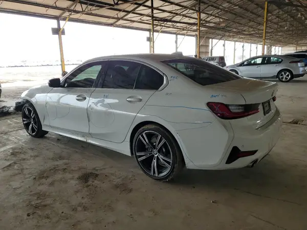 3MW5R1J02M8B63497 2021 BMW 3ER - Image 2