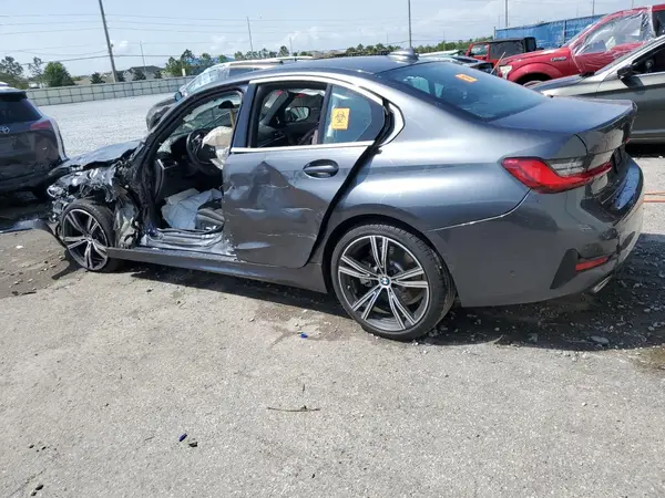 3MW5R1J02M8B82695 2021 BMW 3ER - Image 2