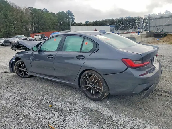 3MW5R1J02M8C01228 2021 BMW 3ER - Image 2