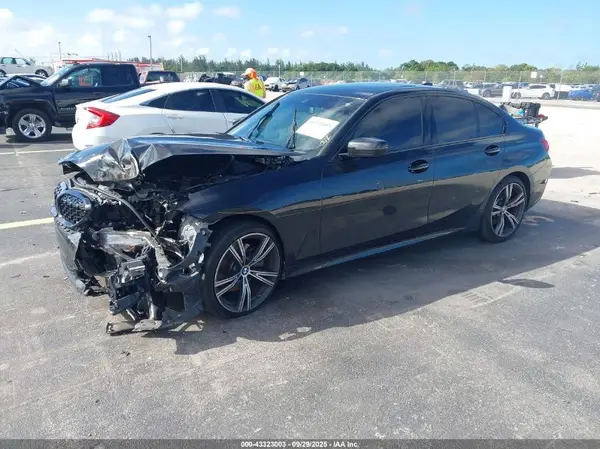 3MW5R1J03L8B13416 2020 BMW 3ER - Image 2