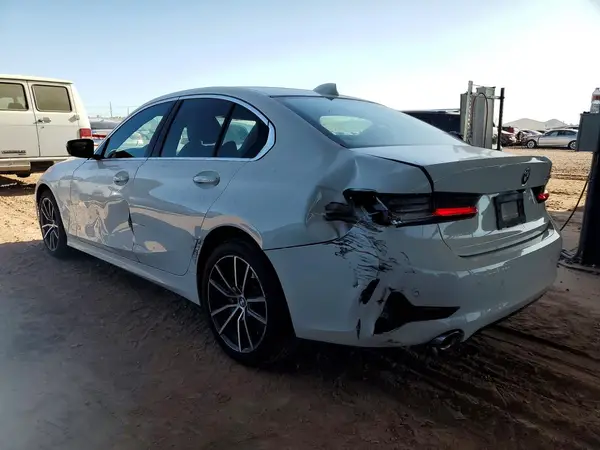 3MW5R1J03L8B18521 2020 BMW 3ER - Image 2