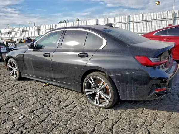 3MW5R1J03L8B35237 2020 BMW 3ER - Image 2