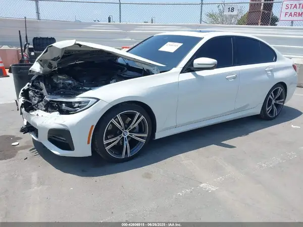 3MW5R1J03L8B42141 2020 BMW 3ER - Image 2
