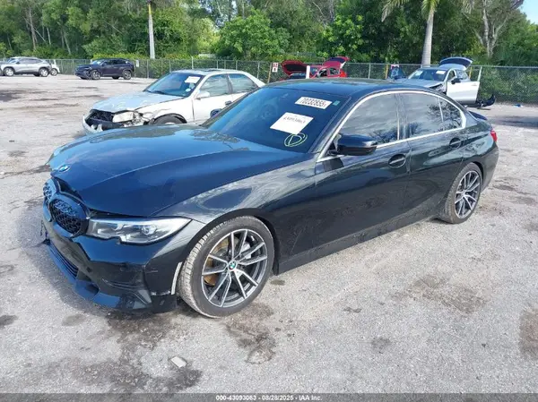 3MW5R1J03M8B53562 2021 BMW 3ER - Image 2