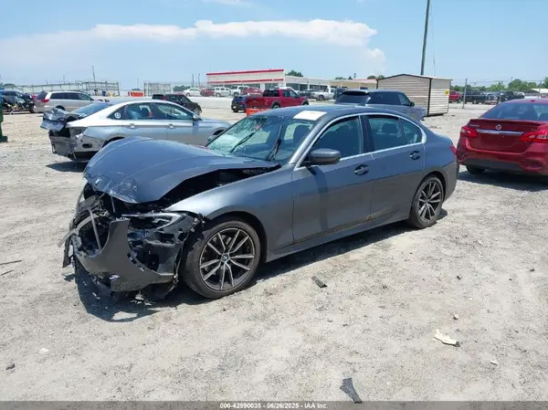 3MW5R1J03M8B92412 2021 BMW 3ER - Image 2