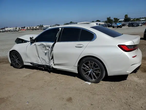 3MW5R1J03M8C01187 2021 BMW 3ER - Image 2