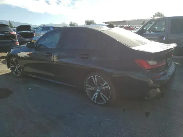 3MW5R1J03M8C15266 2021 BMW 3ER - Image 2