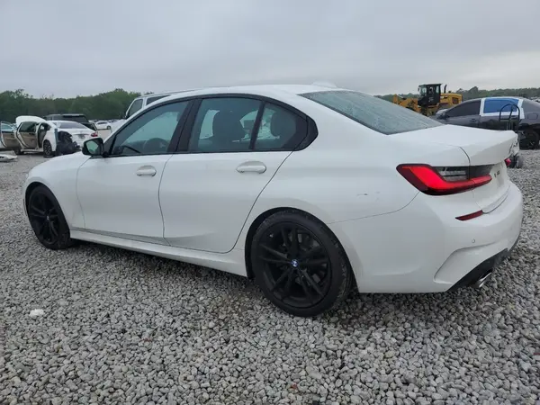 3MW5R1J03M8C22024 2021 BMW 3ER - Image 2