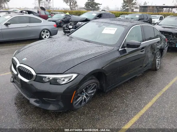 3MW5R1J04L8B04966 2020 BMW 3ER - Image 2