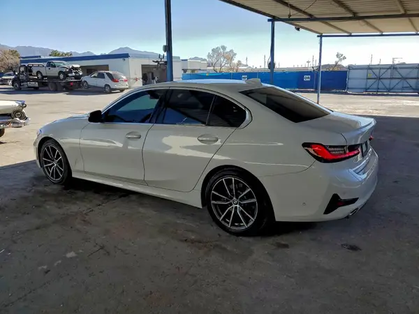 3MW5R1J04L8B05597 2020 BMW 3ER - Image 2