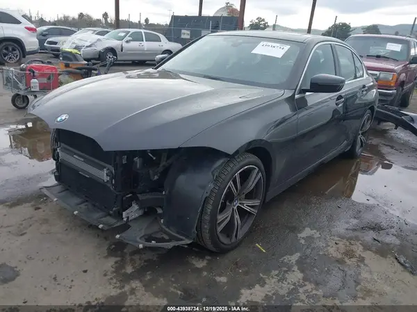 3MW5R1J04L8B11044 2020 BMW 3ER - Image 2