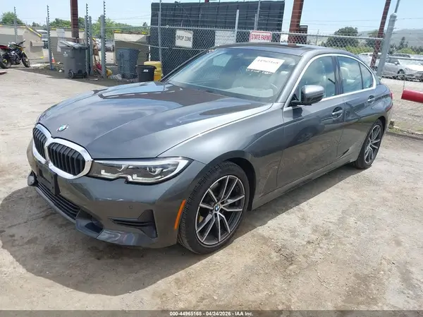 3MW5R1J04L8B20343 2020 BMW 3ER - Image 2