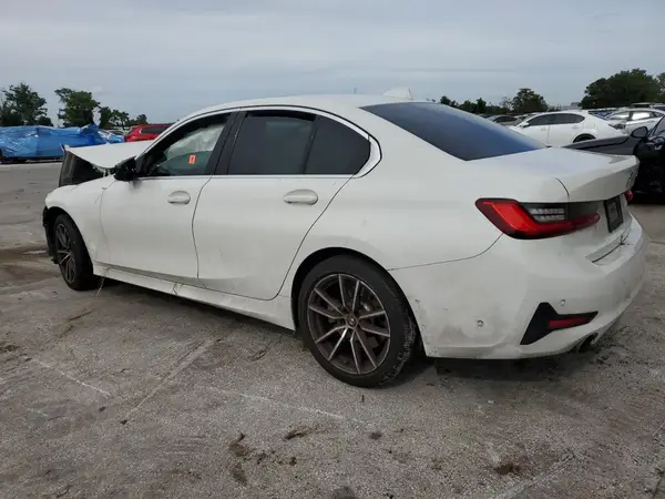 3MW5R1J04L8B24540 2020 BMW 3ER - Image 2