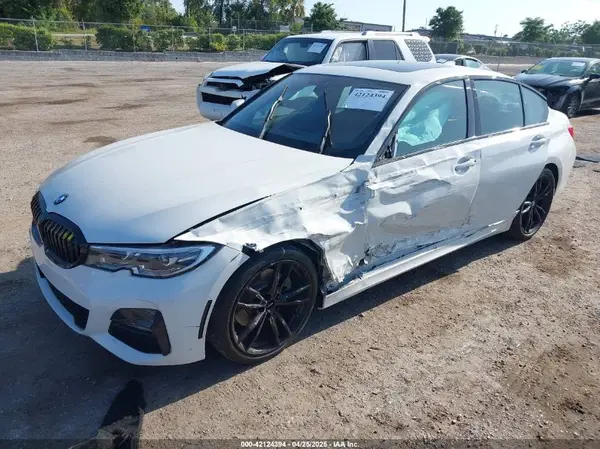 3MW5R1J04L8B29799 2020 BMW 3ER - Image 2