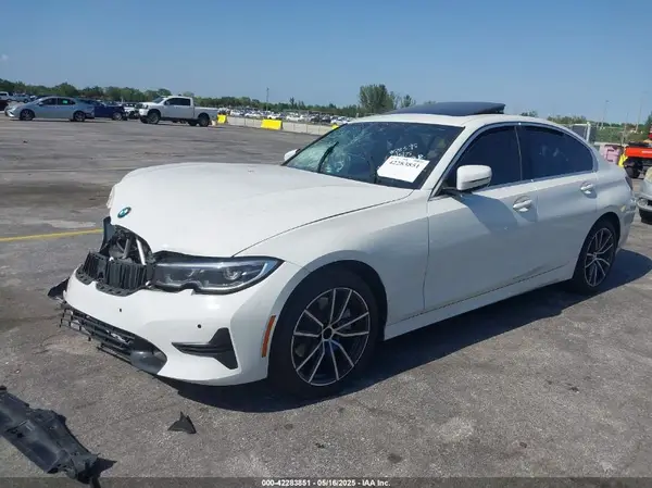 3MW5R1J04L8B29916 2020 BMW 3ER - Image 2
